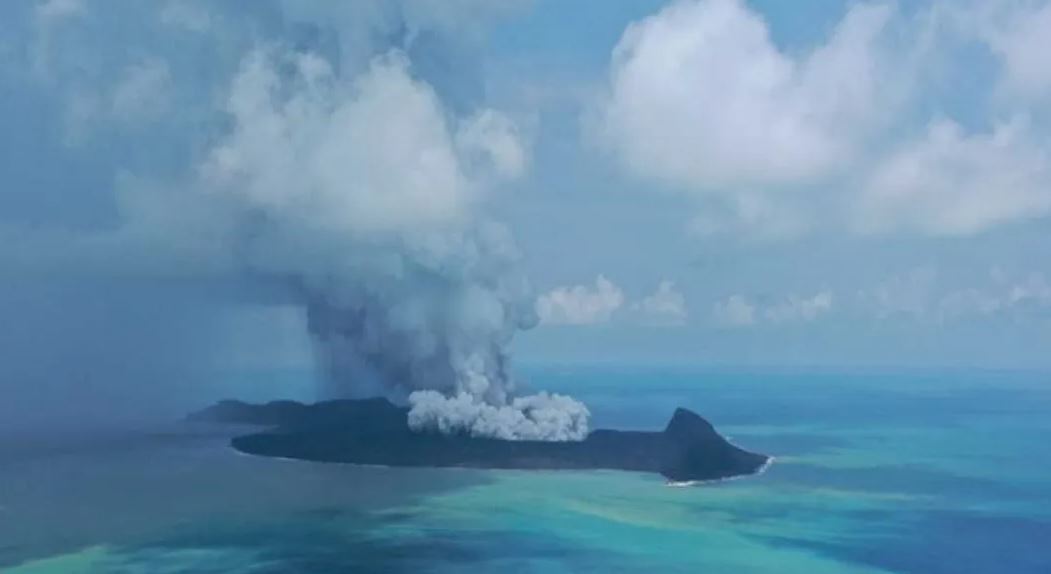 ثورة بركان بقوة 600 قنبلة نووية في المحيط الهادي سبب ارتفاع حرارة هذا العام