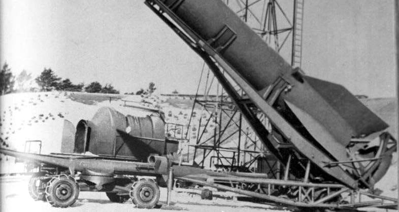 الصورة : 1944 مدينة لندن تُقصف بصاروخ V2 لأول مرّة خلال الحرب العالمية الثانية.
