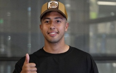 الصورة: الصورة: دياز لاعب أوروجواي الصاعد يصل الدوحة للانضمام للغرافة