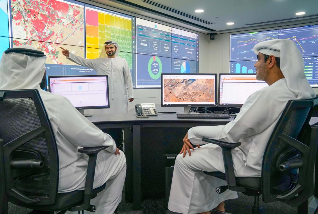 بلدية دبي تطلق منصة رقمية تمكن قياداتها من الاطلاع المباشر على طلبات المتعاملين