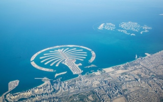 الصورة: الصورة: دبي موطن ثلاث من عجائب العصر الحديث