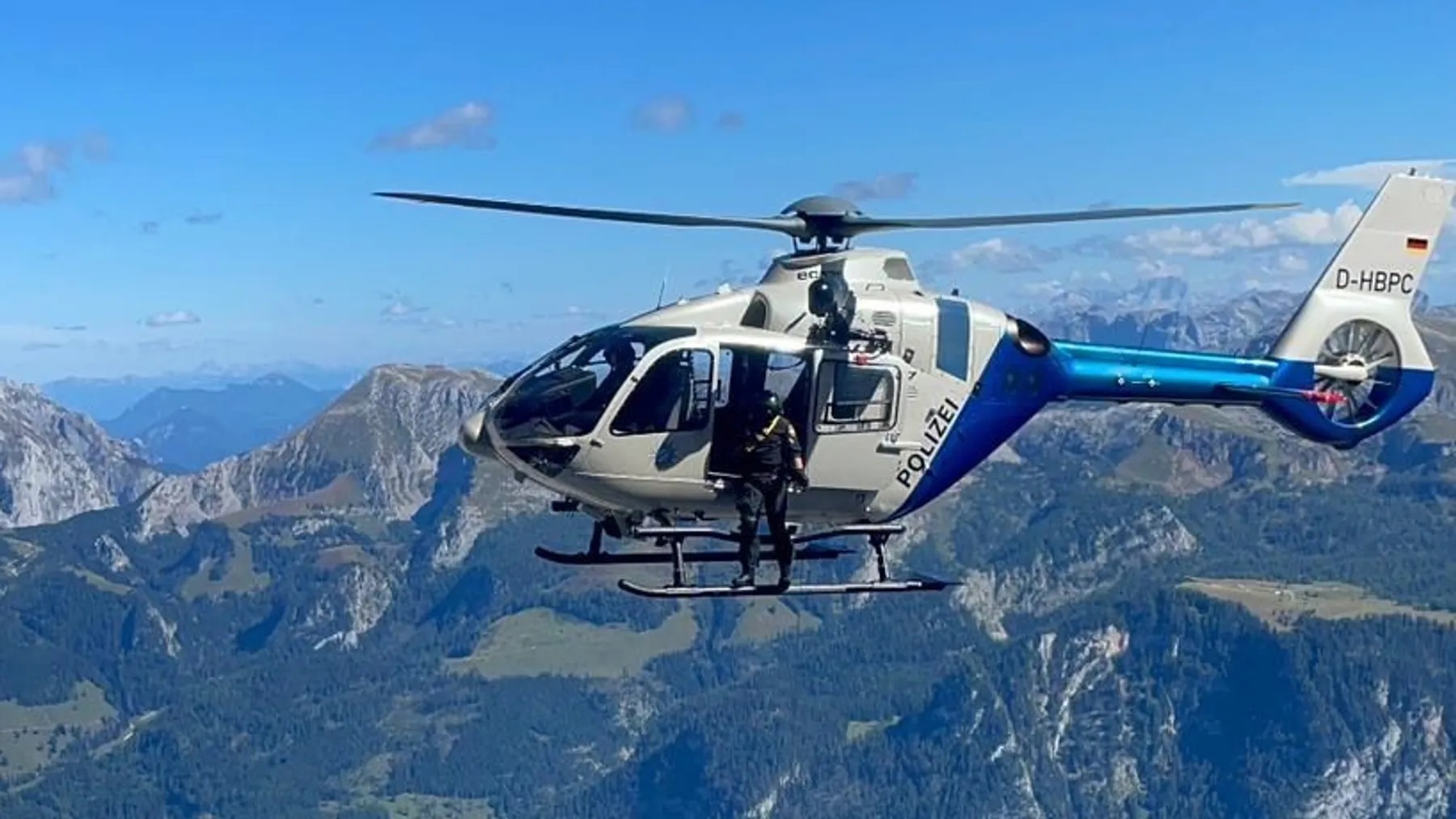 وفاة متسلق إثر سقوطه من ارتفاع 150 مترا من جبل بألمانيا