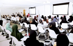 الصورة: الصورة: جامعة دبي تختتم برنامج إرشاد الطلبة الجدد