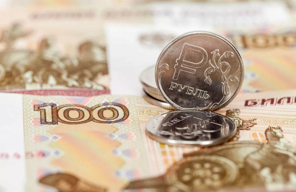 بينها الإمارات... روسيا تعتمد 31 دولة يسمح لبنوكها بالتداول في سوق العملات المحلية