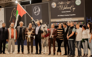 الصورة: الصورة: مربط دبي يتوج بـ"كأس كل الأمم" لجمال الخيول العربية الأصيلة