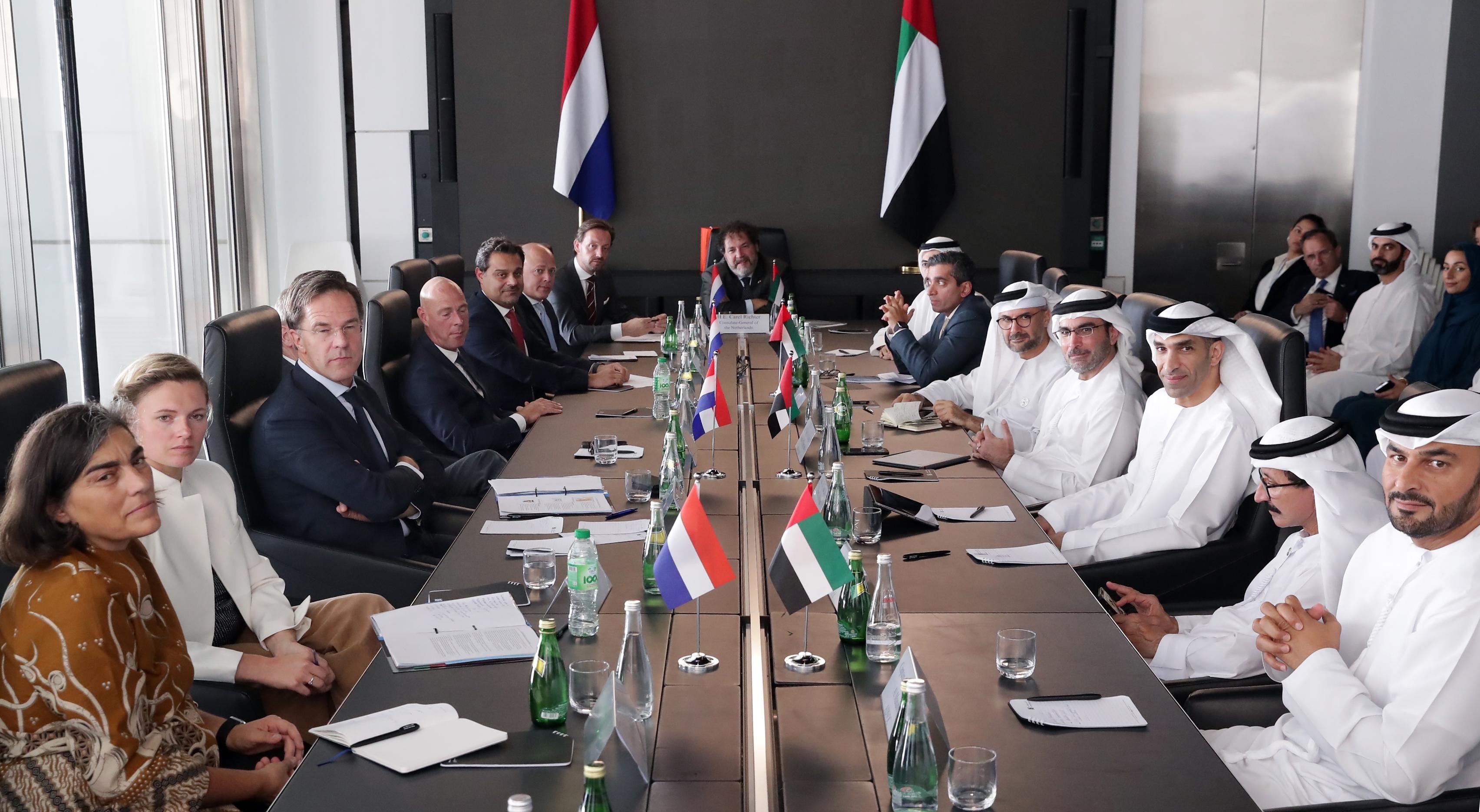 الإمارات وهولندا تبحثان تطوير علاقات التعاون التجاري والاستثماري في القطاعات الاستراتيجية