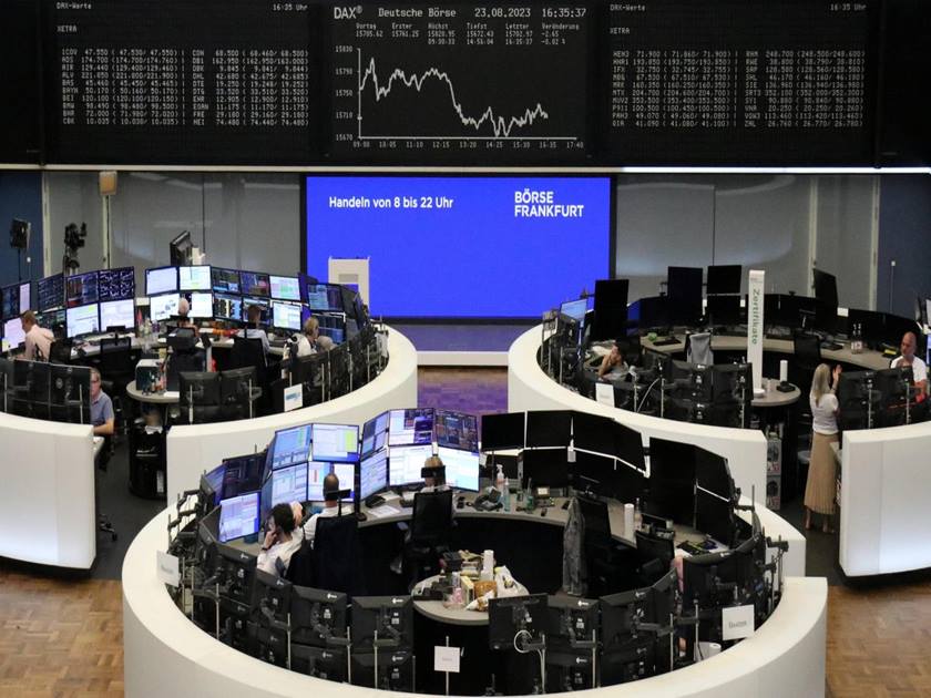 تراجع الأسهم الأوروبية لليوم الرابع على التوالي بفعل ارتفاع عوائد السندات
