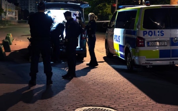 الصورة: الصورة: ثلاثة قتلى في إطلاق نار وانفجار خلال الليل مع تواصل أعمال العنف القاتلة في السويد
