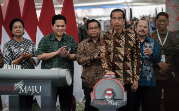 الصورة: الصورة: بدعم صيني..اندونيسيا تدشن أول قطار فائق السرعة في جنوب شرق آسيا