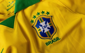 الصورة: الصورة: تاج البرازيل مُرصِّع بالأساطير.. من هم أفضل اللاعبين البرازيليين عبر التاريخ؟