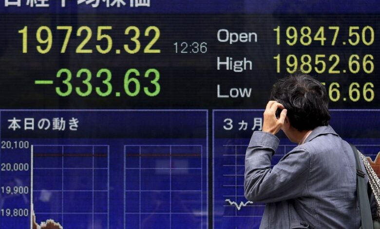 المؤشر نيكاي الياباني يفتح على تراجع 1.51% وانخفاض توبكس الأوسع نطاقا 1.36 بالمئة