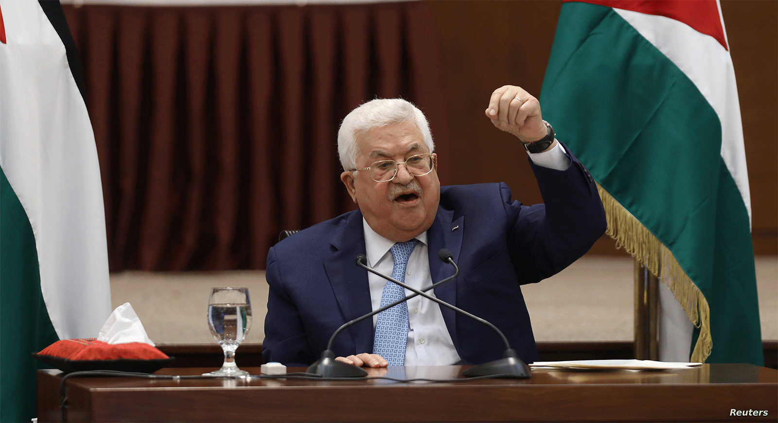 الرئيس الفلسطيني: غزة لن تبقى وحدها في مواجهة العدوان والحكومة الإسرائيلية تتحمل مسؤولية قطع الإمدادات