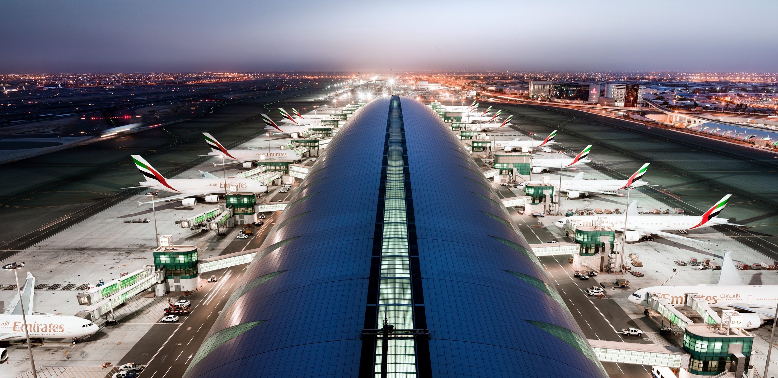 مطار دبي يحتفظ بالصدارة عالمياً في السعة المقعدية المجدولة