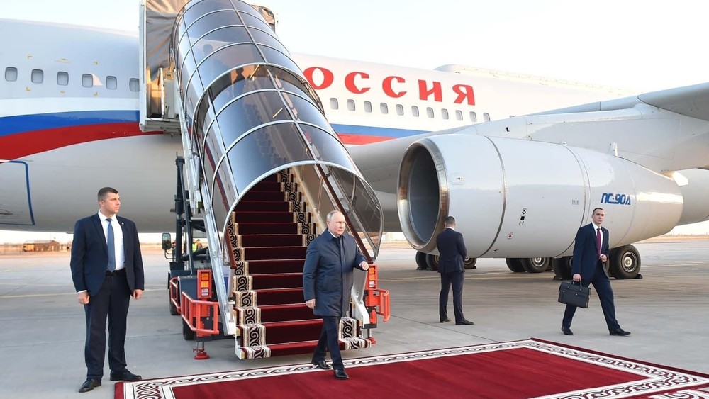 بوتين يصل إلى قيرغيزستان في أول رحلة خارجية له منذ صدور مذكرة توقيف دولية بحقه