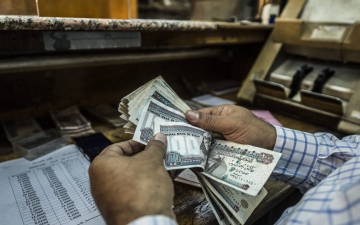 الصورة: الصورة: تخطى الـ 45 ... قفزة تاريخية للدولار مقابل الجنيه المصري في السوق السوداء