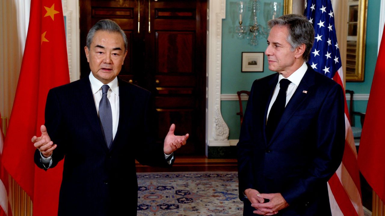 وزير الخارجية الصيني: بكين تريد الحد من سوء التفاهم مع واشنطن