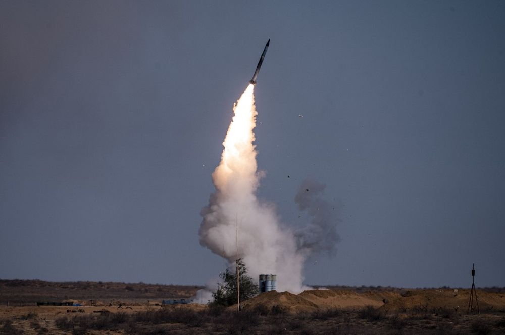 الجيش الإسرائيلي يعلن إسقاط صاروخ أطلق من منطقة البحر الأحمر