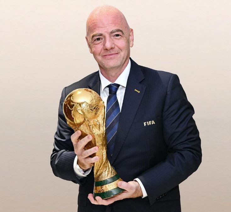 إنفانتينو يعلن استضافة السعودية كأس العالم 2034