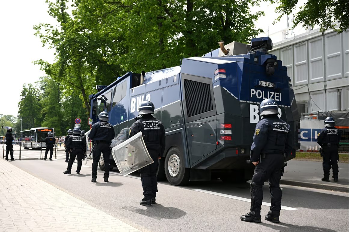 الشرطة الألمانية تطلق النار على شاب يحمل سكيناً