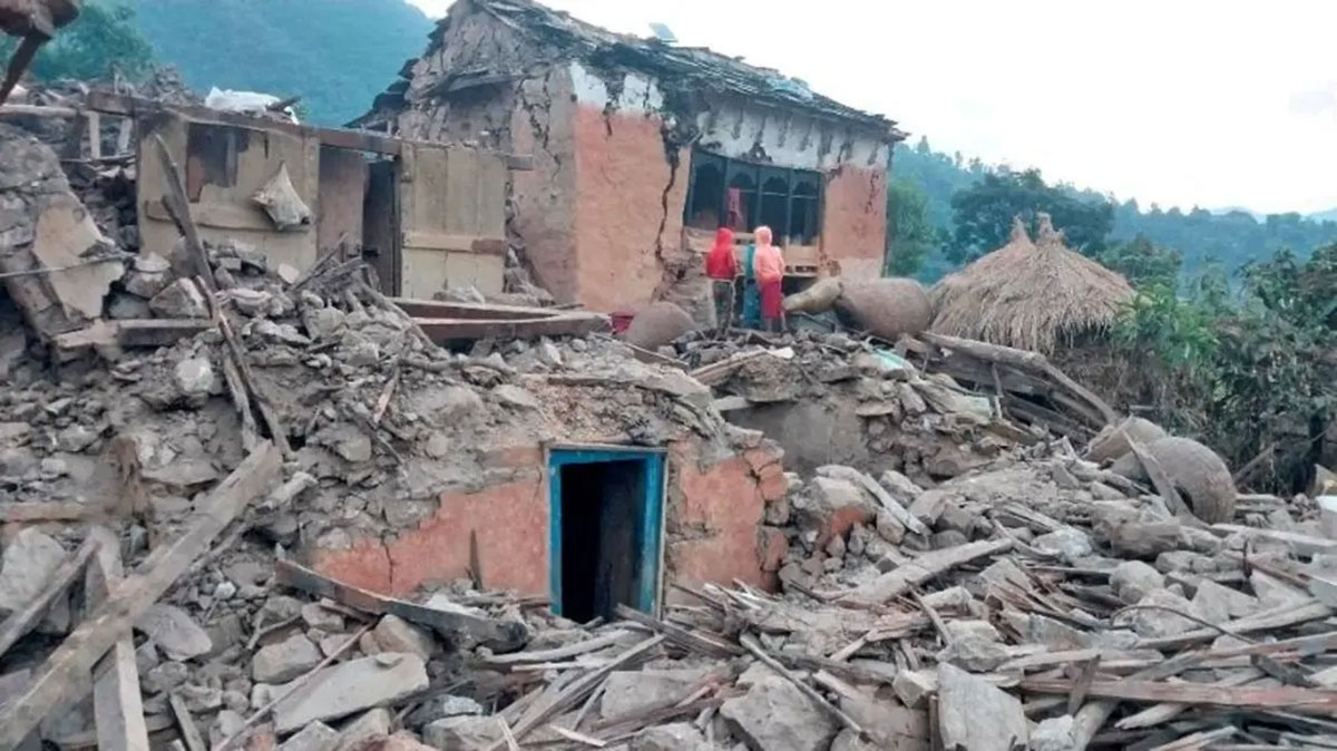مقتل 128 شخصاً على الأقل جراء زلزال قوي ضرب نيبال