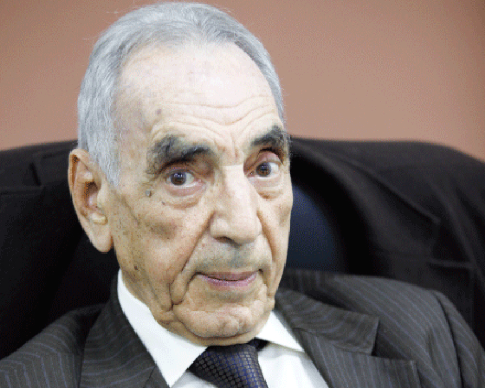 وفاة الناقد الجزائري عبد الملك مرتاض عن 88 عاماً