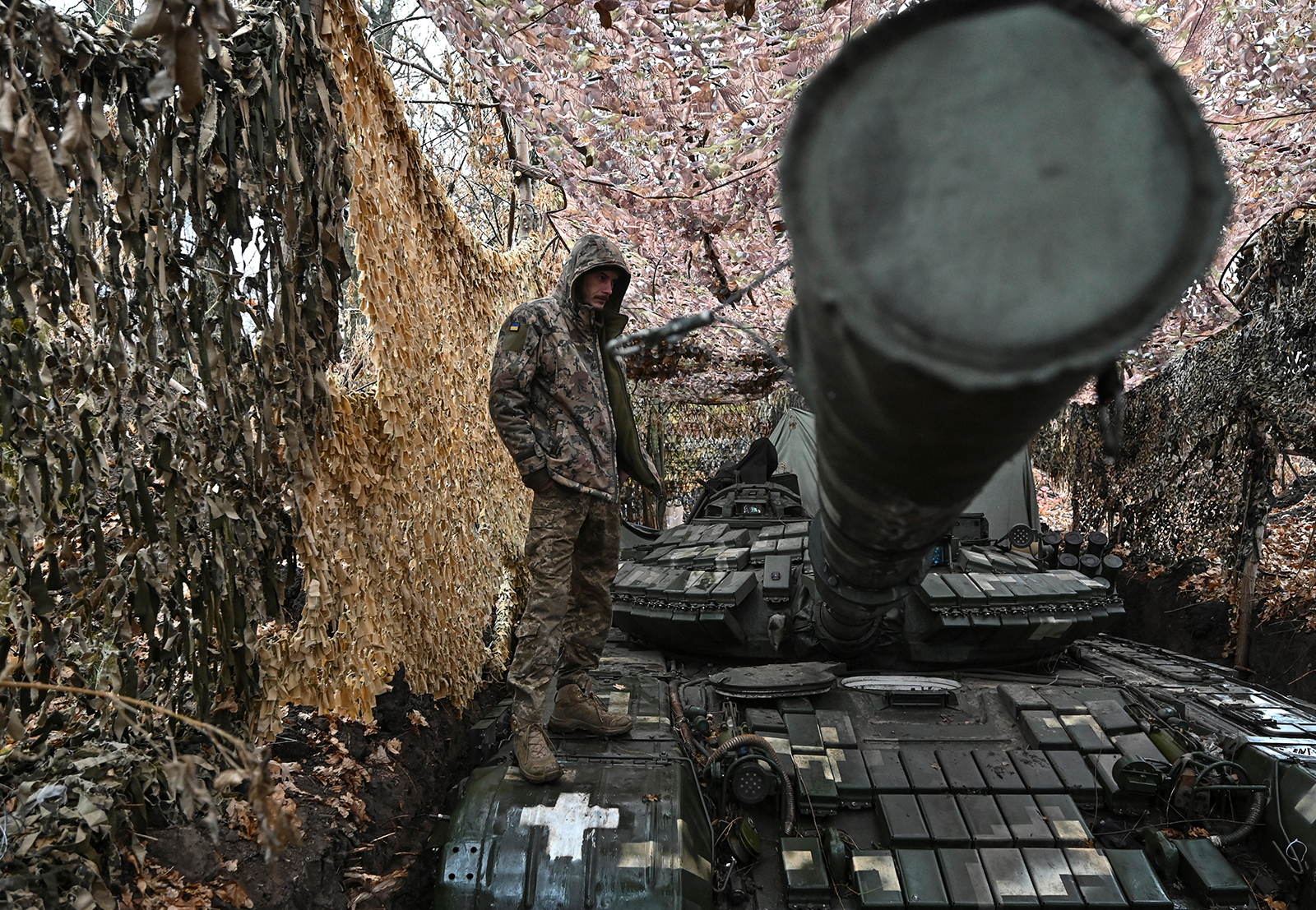 مسؤولون غربيون: مفاوضات سلام محتملة مع روسيا لإنهاء الحرب في أوكرانيا