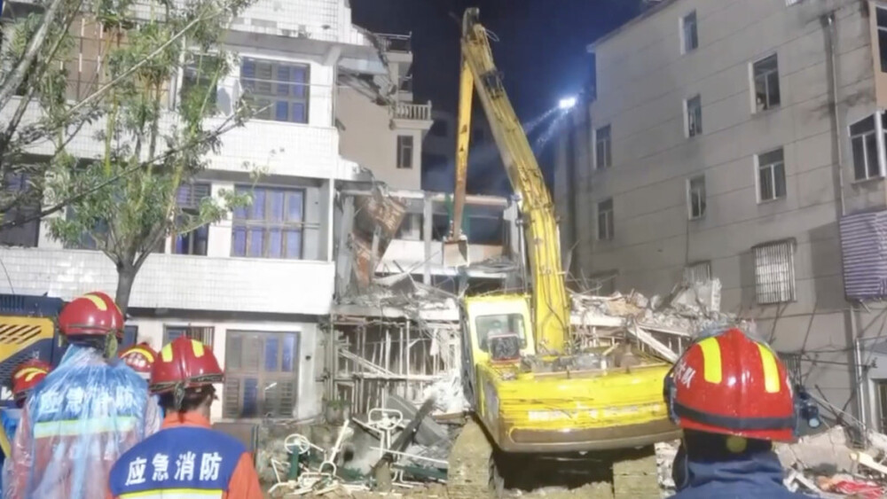 مقتل 4 في انهيار مبنى في شرق الصين