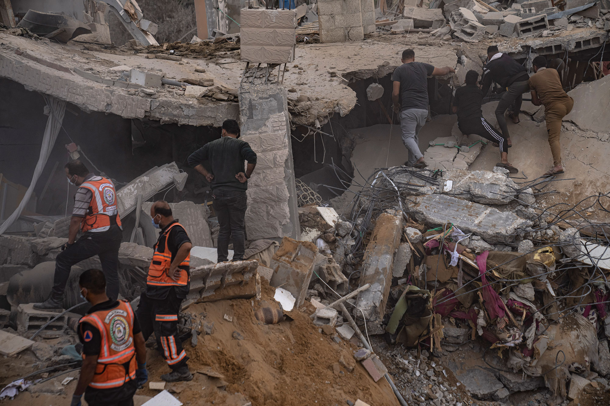 وزير الجيوش الفرنسي يشدد على ضرورة حماية المدنيين في غزة لتجنب تصعيد إقليمي