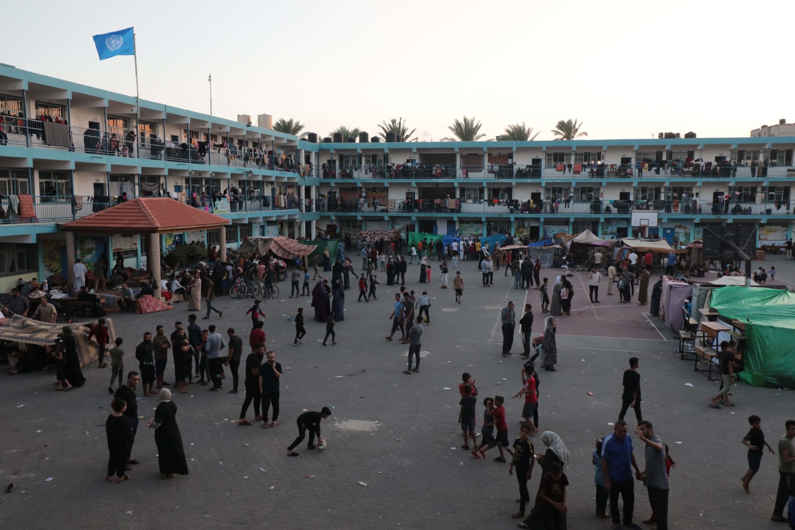 كيف يتدبر الفلسطينيون أمورهم في شمال غزة؟