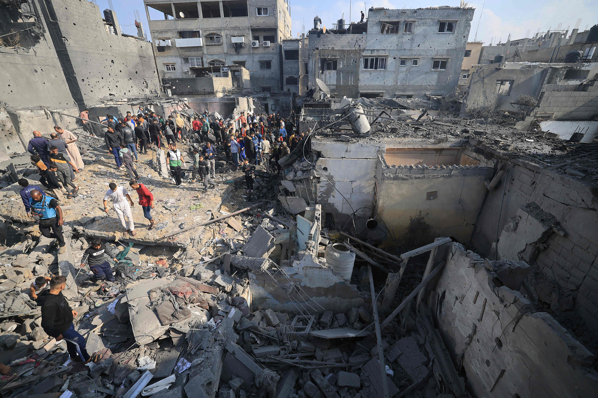 وزارة الصحة في غزة تعلن مقتل 178 فلسطينيا وإصابة 500 خلال القصف الإسرائيلي بعد انتهاء الهدنة
