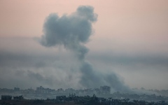 الصورة: الصورة: 15899 فلسطينياً حصيلة ضحايا القصف الإسرائيلي على غزة