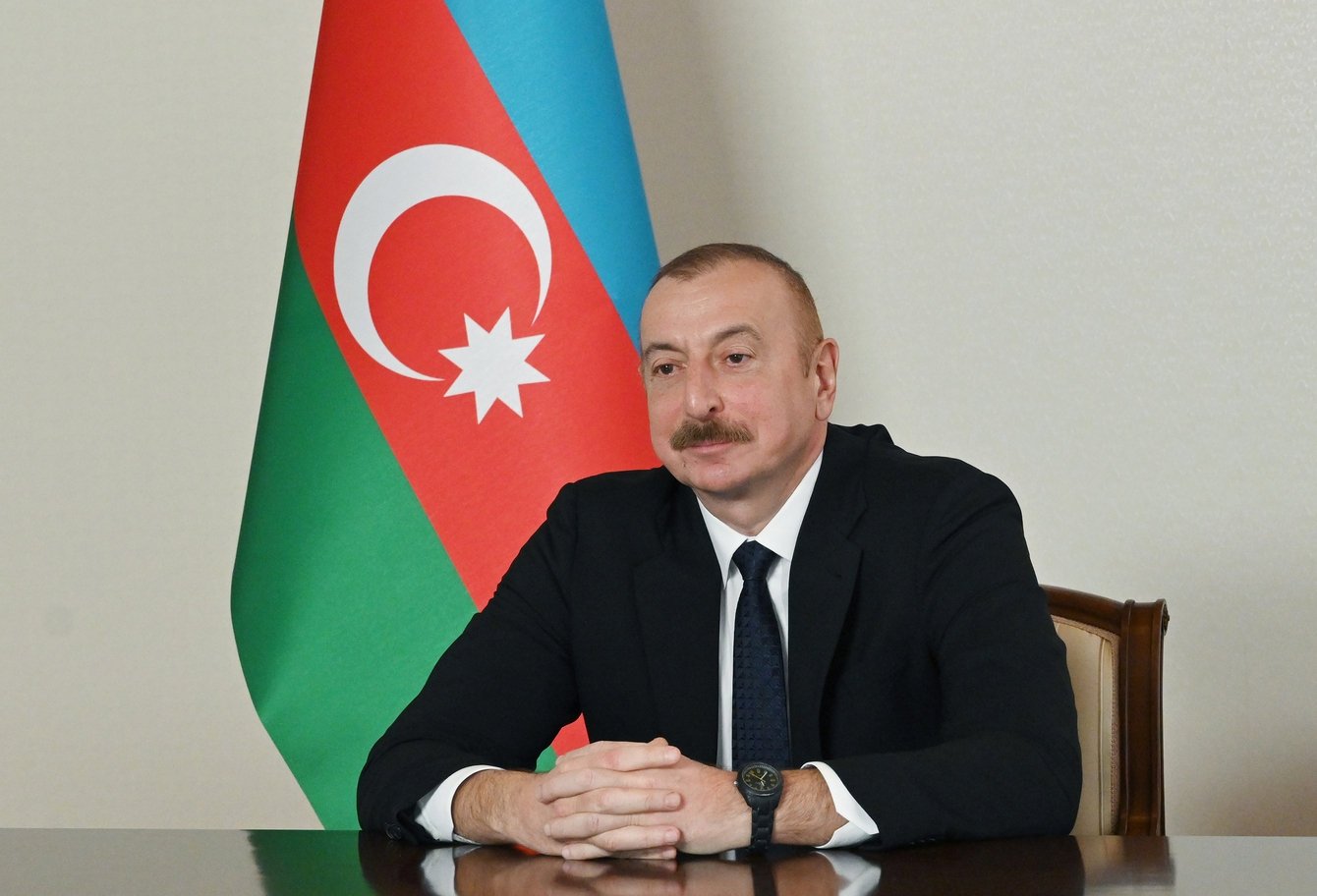 رئيس أذربيجان يدعو إلى انتخابات رئاسية مبكرة