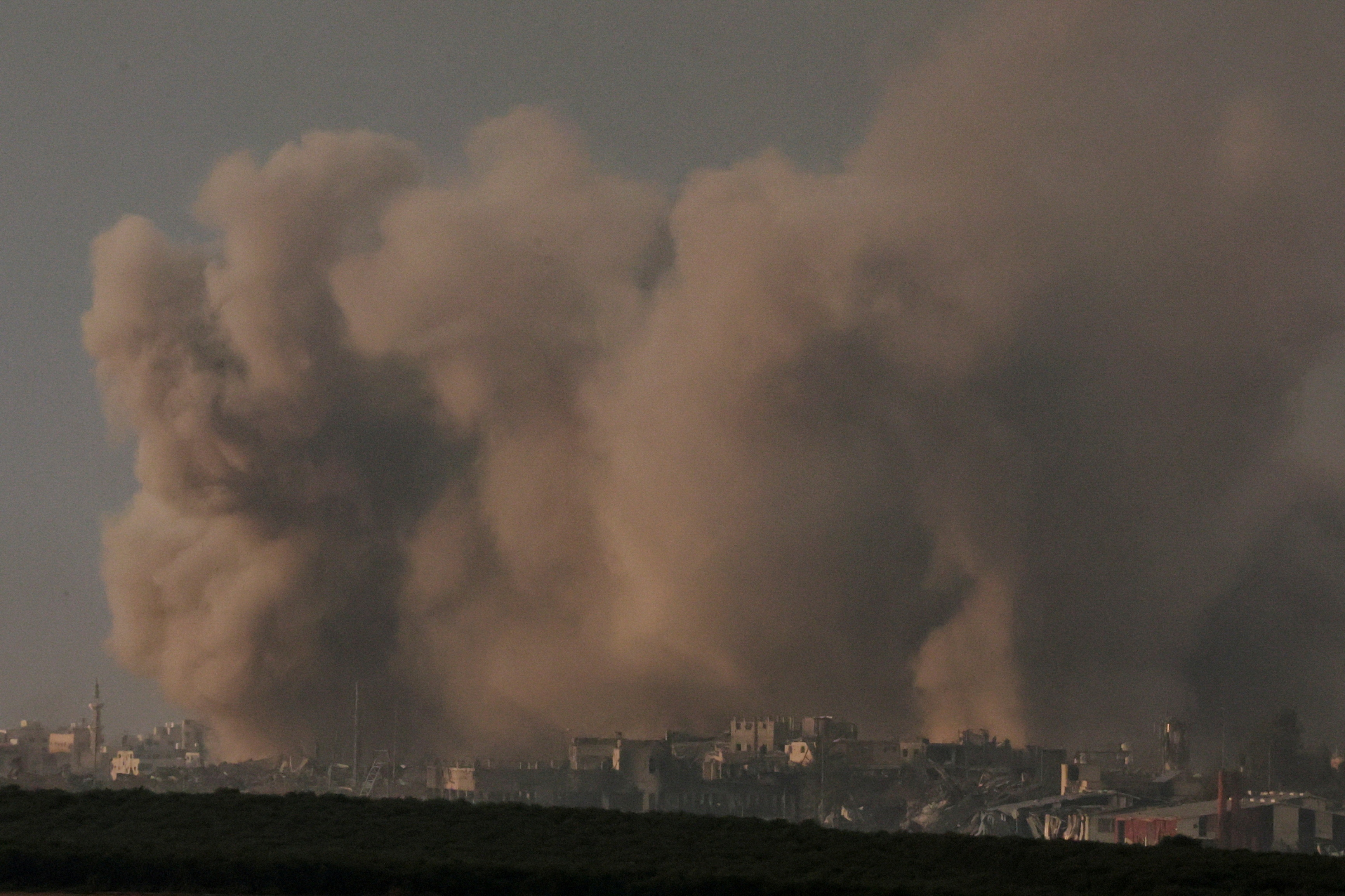 إسرائيل تعلن مقتل 19 من 135 محتجزاً لا يزالون في غزة