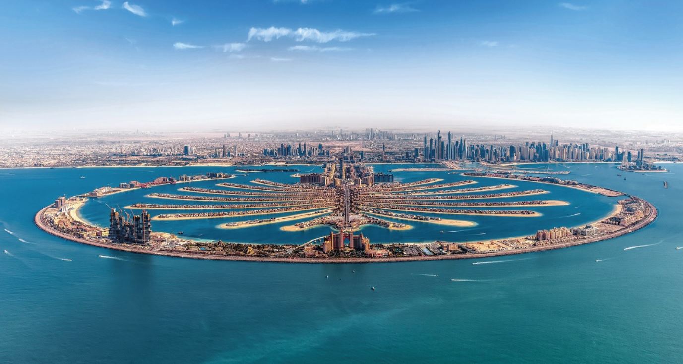 صورة دبي تشهد بيع أرض تجارية في نخلة جميرا بـ 720 مليون درهم