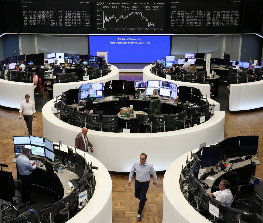 الأسهم الأوروبية تحت ضغط «العقارات» و«اليابانية» تترقب أسعار الفائدة