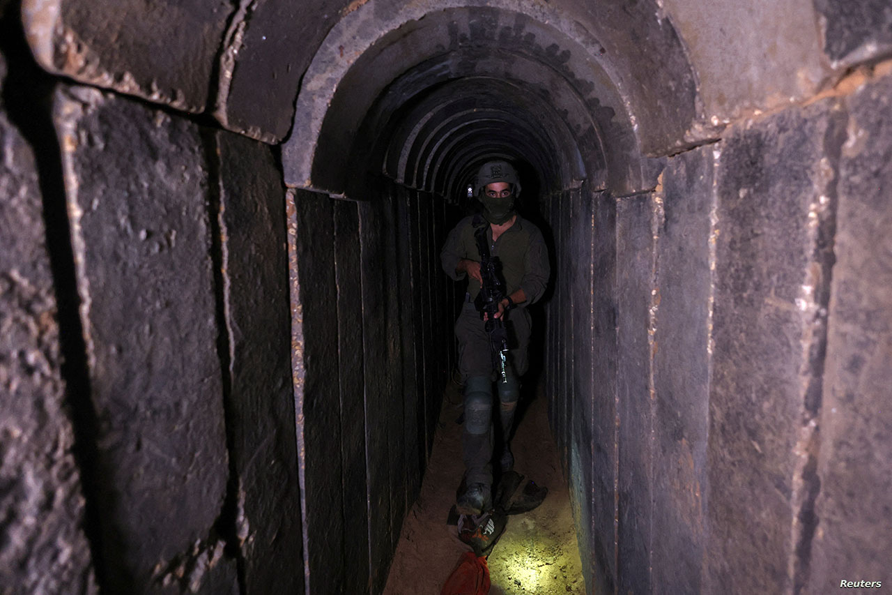 الجيش الإسرائيلي يعلن اكتشافه شبكة أنفاق يستخدمها كبار مسؤولي حماس