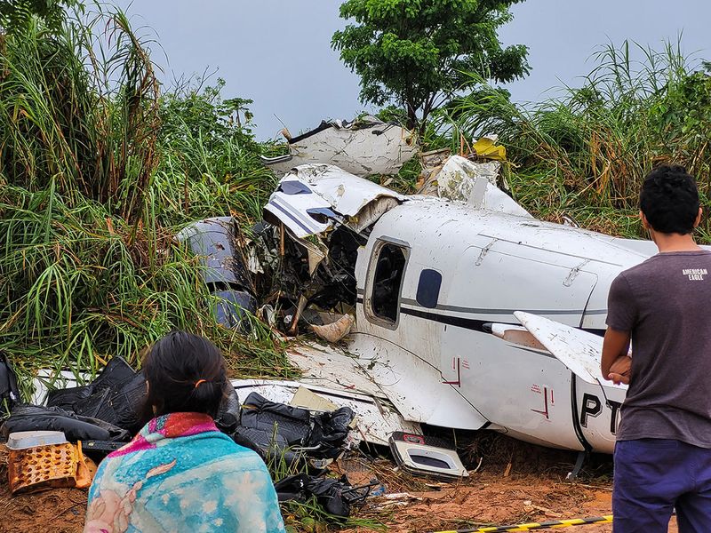 مقتل 5 أشخاص في تحطم طائرة جنوبي البرازيل