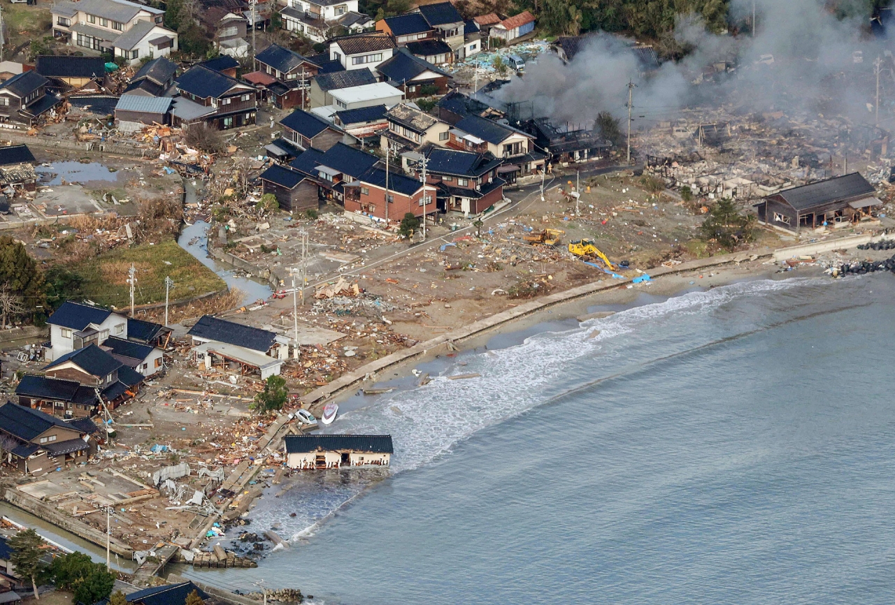 الصورة : أضرار على طول الساحل في بلدة نوتو بمحافظة إيشيكاوا بسبب الزلزال | رويترز
