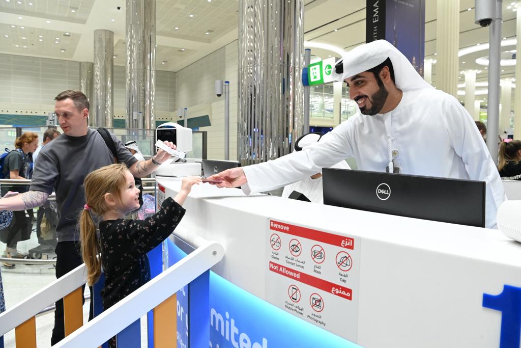 أكثر من مليون مسافر استخدموا منافذ دبي من 27 ديسمبر حتى 1 يناير الجاري