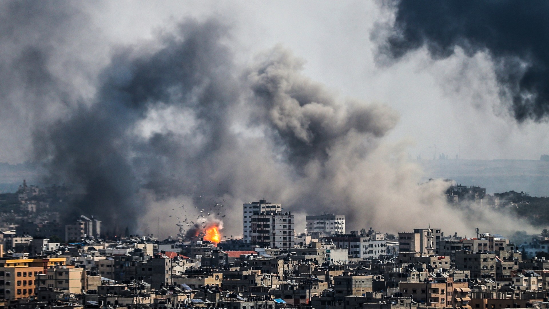 ارتفاع حصيلة القصف الإسرائيلي على قطاع غزة إلى 24762 قتيلاً