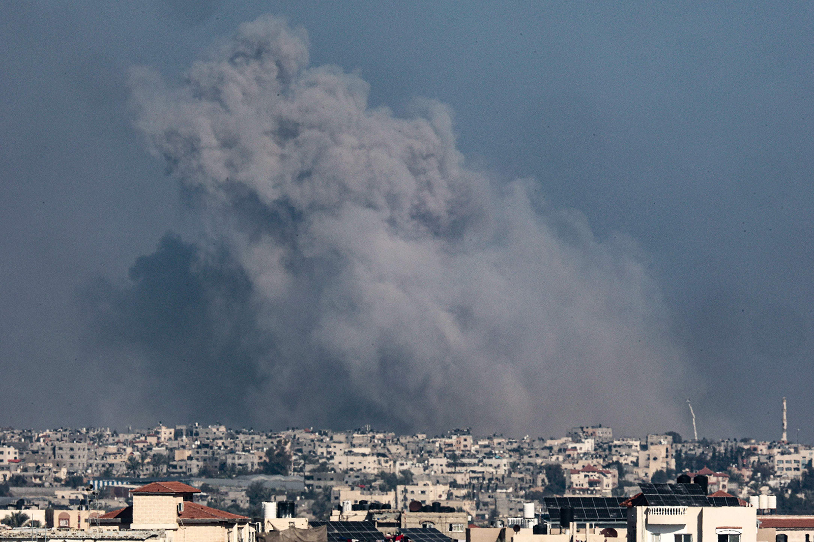 مقترح إسرائيلي بوقف القتال في غزة شهرين وإطلاق سراح الرهائن