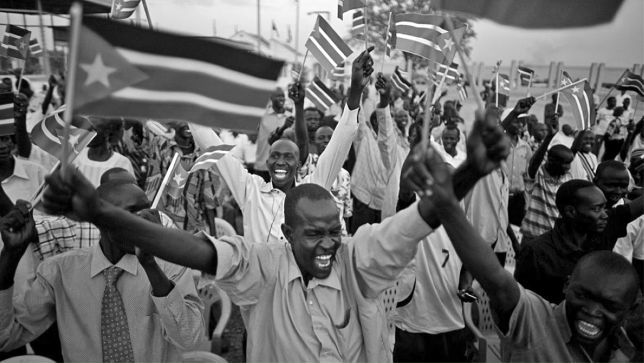 الصورة : 2011 الإعلان عن نتيجة استفتاء جنوب السودان بتصويت %98.83 لصالح الانفصال عن الشمال.