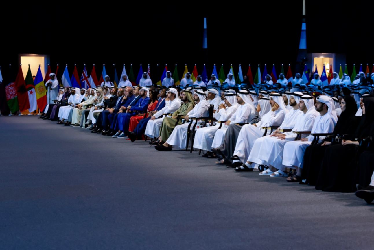محمد بن راشد يشهد جلسة رئيسية لسيف بن زايد ضمن القمة العالمية للحكومات