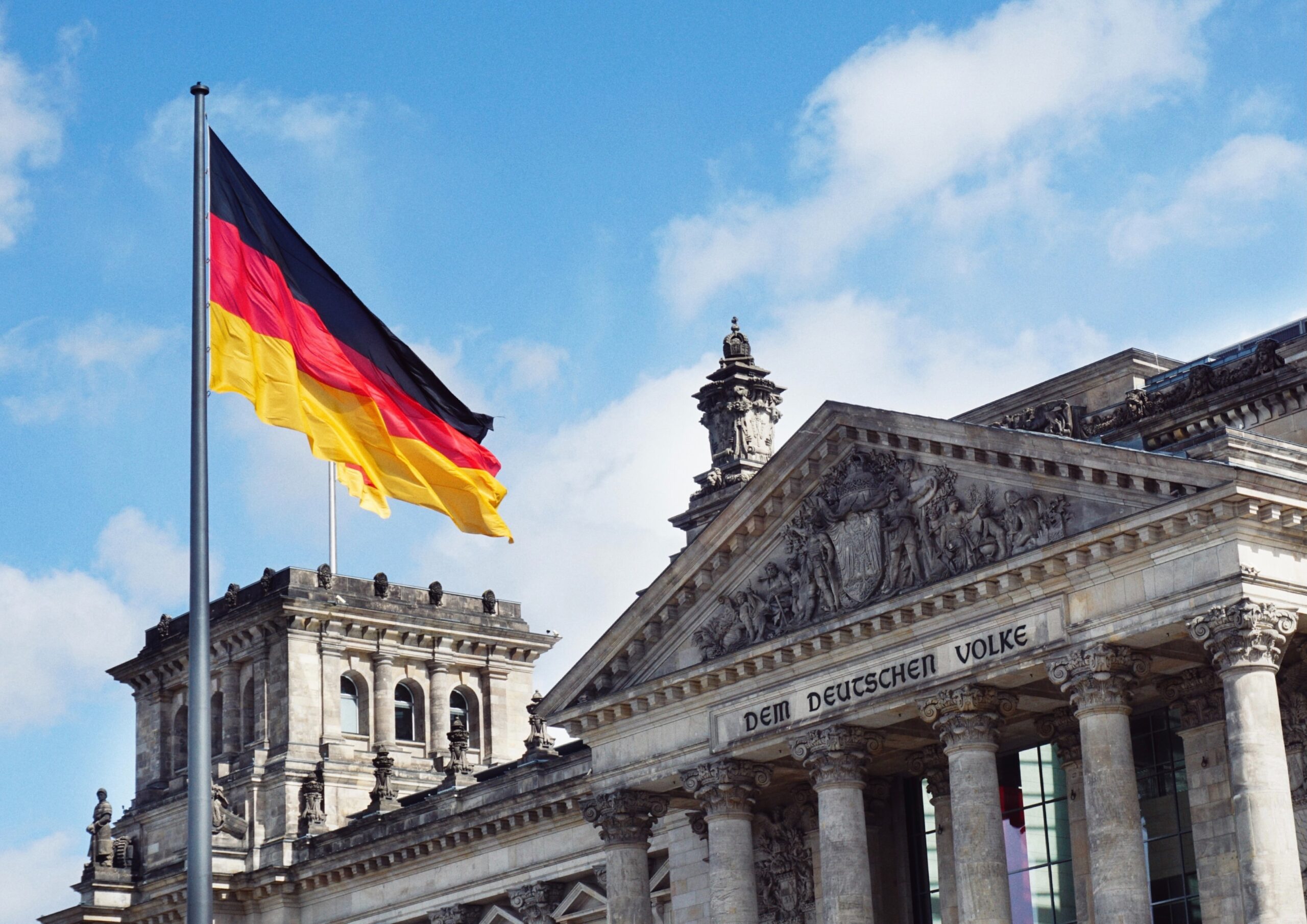 ألمانيا تتجاوز اليابان لتصبح ثالث اقتصاد في العالم