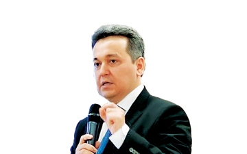 الصورة: الصورة: وزير التكنولوجيات الرقمية الأوزبكي لـ « البيان »: دعم إماراتي متواصل للقطاع التقني في أوزبكستان