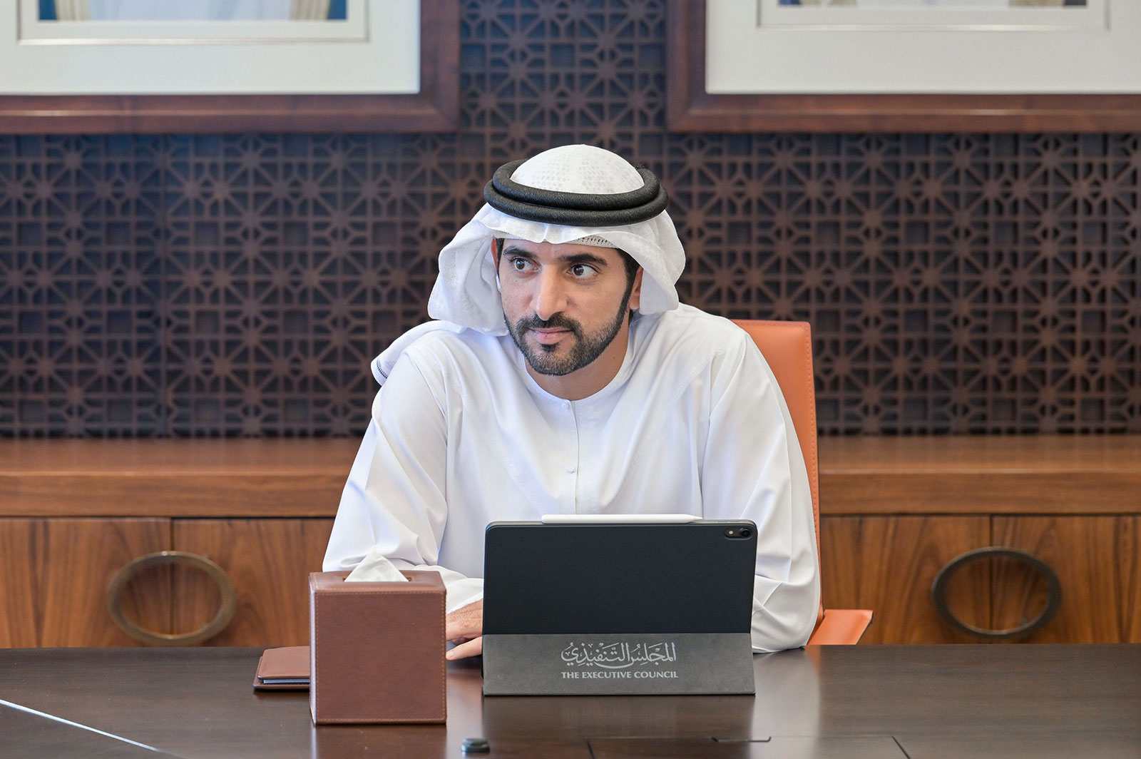 حمدان بن محمد: برؤية محمد بن راشد.. دبي ترسخ مكانتها وجهة مفضلة للأسواق التجارية الإقليمية والعالمية