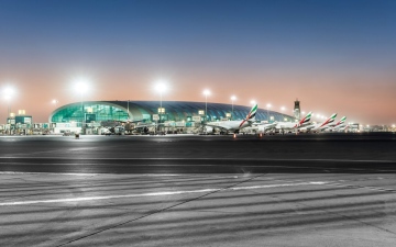 الصورة: الصورة: 210 آلاف رحلة مغادرة مجدولة من مطار دبي خلال 2024