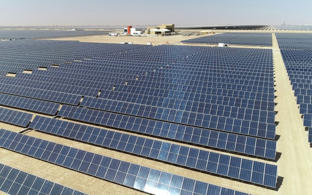 الصورة: الصورة: «كهرباء دبي» و«مصدر» تعلنان الإغلاق المالي للمرحلة السادسة من مجمع محمد بن راشد للطاقة الشمسية
