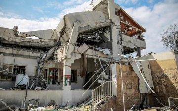 الصورة: الصورة: إسرائيل تدمر منزل الرئيس الفلسطيني الراحل ياسر عرفات