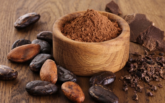 الصورة: الصورة: مع ارتفاع أسعار الكاكاو... هل سترتفع تكلفة قطعة الشوكولاتة؟